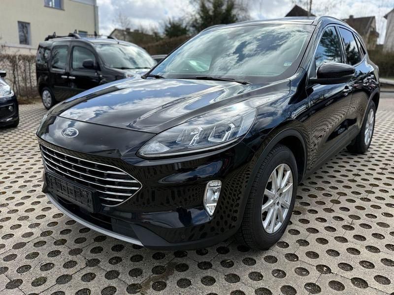 Gebraucht Ford Kuga Titanium 190 PS (139 kW) 2022 Schwarz SUV