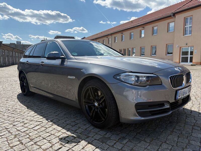 Grau Gebraucht 2014 BMW 525 Luxury Line Kombi | 17.699 € (Teuer) - Bild 1/4