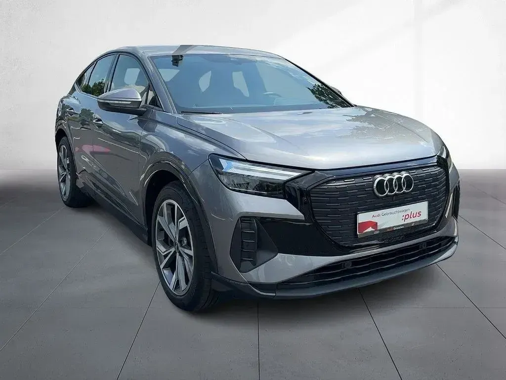 Gebraucht Audi Q4 Sportback e-tron Advanced 150 kW (204 PS) 2022 Taifungrau metallic SUV