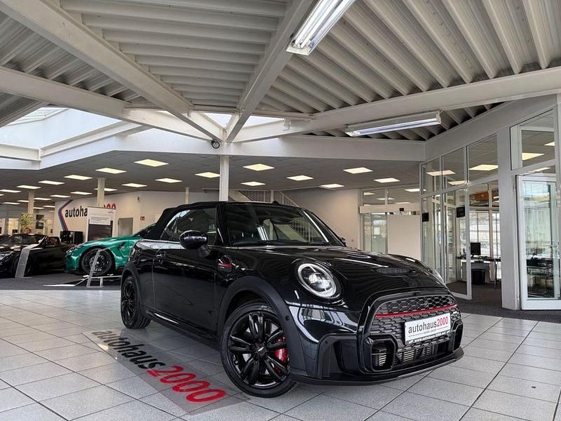Schwarz Gebraucht 2022 Mini John Cooper Works Cabriolet Cabrio | 32.950 € (Superpreis) - Bild 1/4