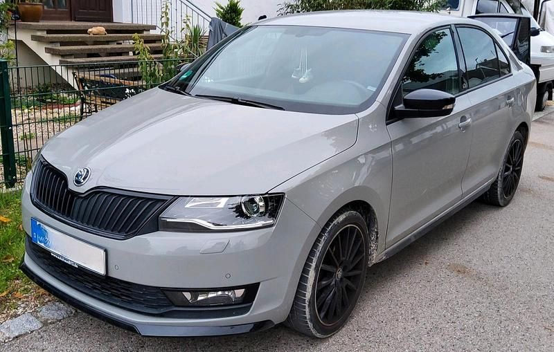Grau Gebraucht 2017 Skoda Rapid Monte Carlo Limousine | 15.500 € (Etwas zu teuer) - Bild 1/4