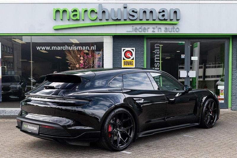 Gebraucht Porsche Taycan Performance Package 280 kW (381 PS) 2022 Schwarz Limousine