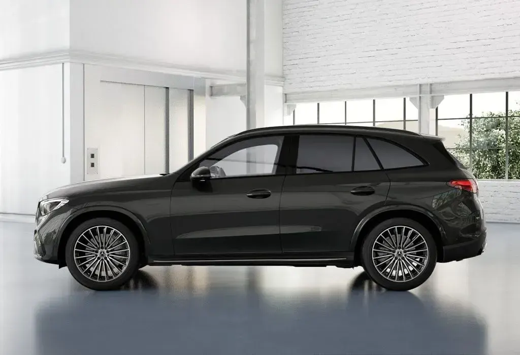 Gebraucht Mercedes GLC300 AMG 269 PS (197 kW) 2025 Grau metalliclack graphitgrau SUV