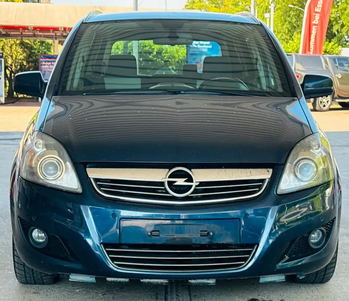 Gebraucht Opel Zafira 110 PS (80 kW) 2012 Blau Van / Kleinbus