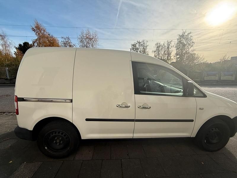 Usata VW Caddy 105 CV (77 kW) 2005 Bianco Monovolume