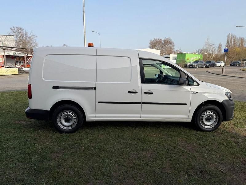 Second-hand VW Caddy Maxi 102 CP (75 kW) 2020 Alb Monovolum