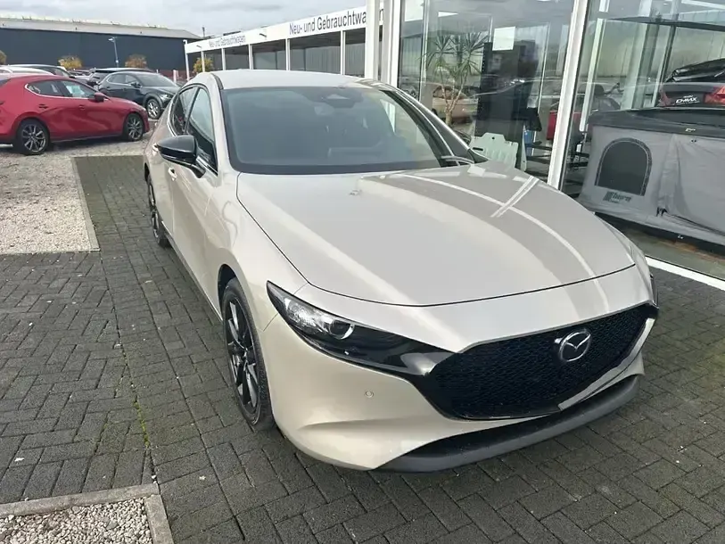 Neu Mazda 3 Homura-Line 140 PS (102 kW) 2025 Platinum quartz m Limousine