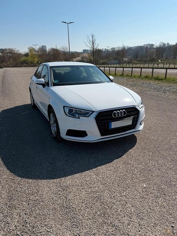 Gebraucht Audi A3 150 PS (110 kW) 2020 Weiß Limousine