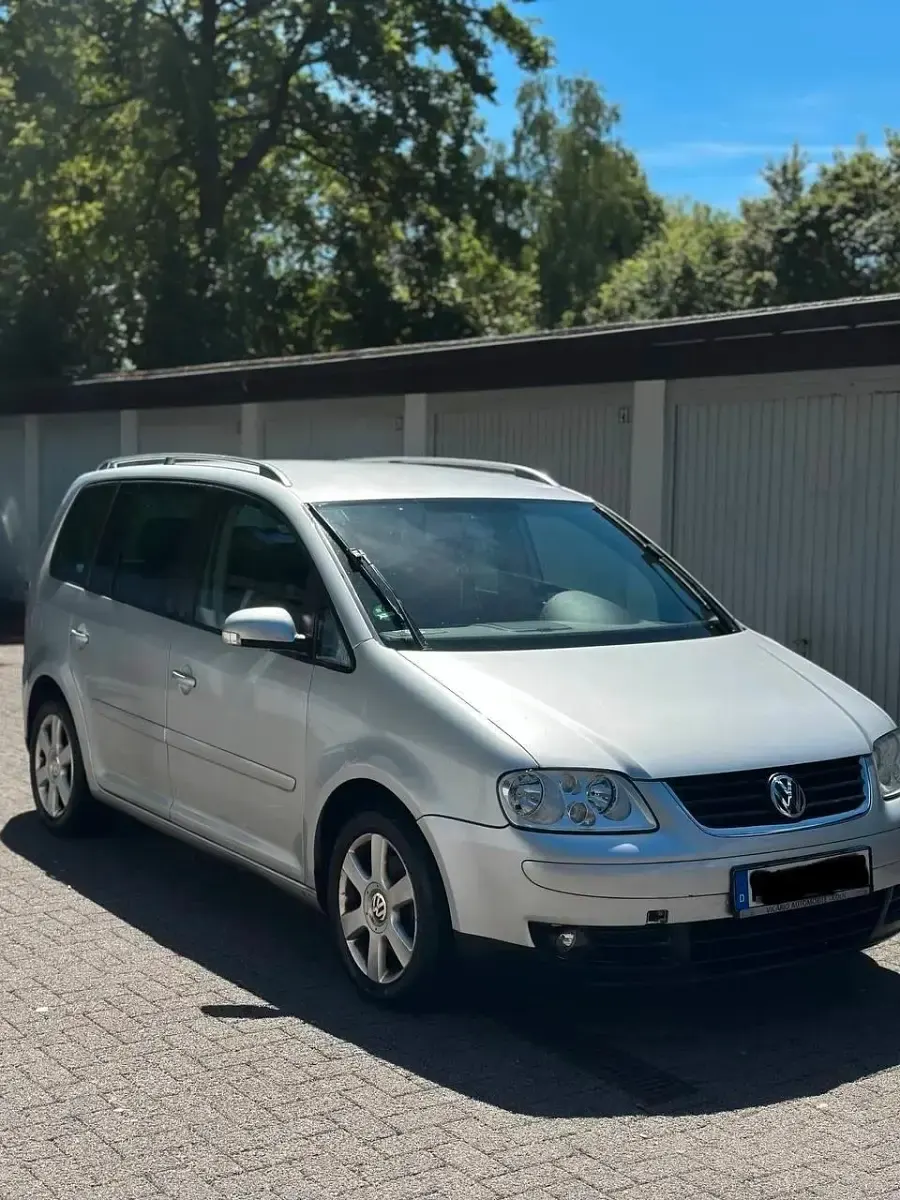 Gebraucht VW Touran 105 PS (77 kW) 2004 Silber Van / Kleinbus
