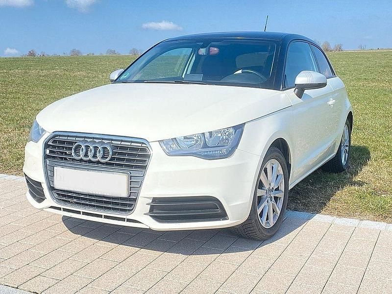 Gebraucht Audi A1 Attraction 86 PS (63 kW) 2011 Weiß Kleinwagen