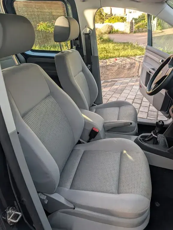 Używany VW Caddy Style 109 KM (80 kW) 2008 Szary Minivan