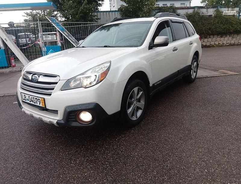 Gebraucht Subaru Outback Comfort 175 PS (128 kW) 2014 Weiß Kombi
