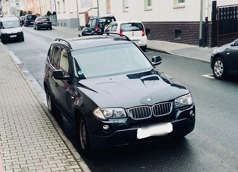 Gebraucht BMW X3 Sport Line 177 PS (130 kW) 2010 Schwarz SUV