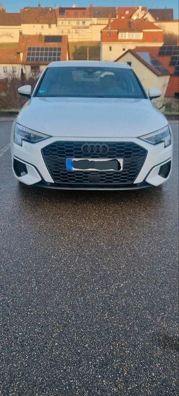Gebraucht Audi A3 S-Line 150 PS (110 kW) 2022 Weiß Limousine