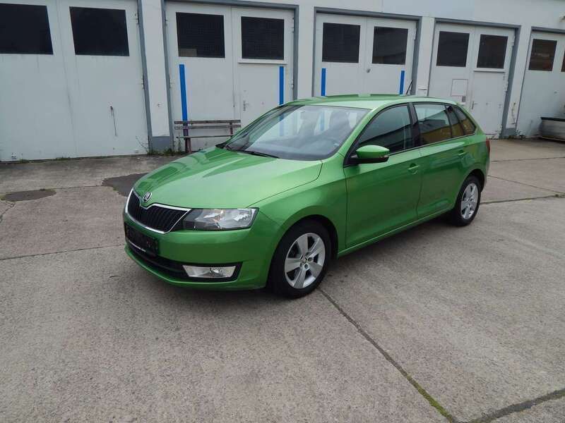 Rallyegrün metallic Gebraucht 2017 Skoda Rapid Ambition Kleinwagen | 11.899 € (Fairer Preis) - Bild 1/4