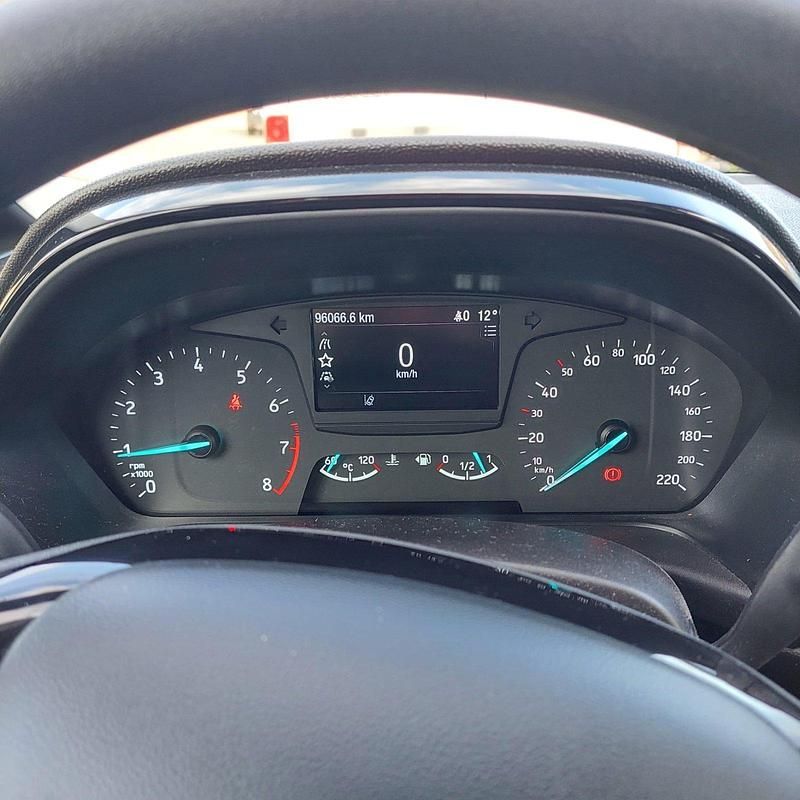 Gebraucht Ford Fiesta 71 PS (52 kW) 2018 Grau Kleinwagen