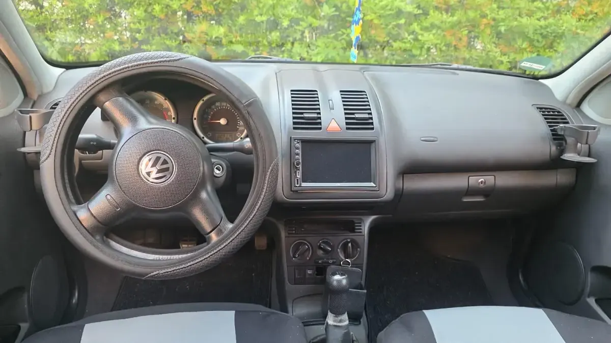 Gebraucht VW Polo 60 PS (44 kW) 2001 Schwarz Kleinwagen