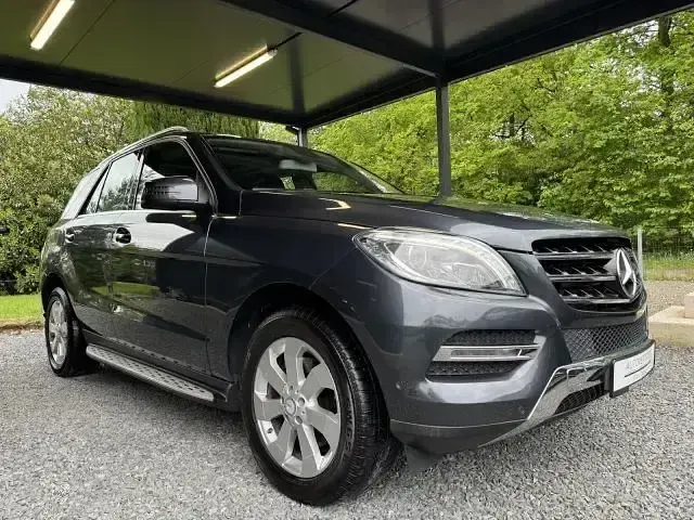 Gebraucht Mercedes ML350 258 PS (189 kW) 2015 Grau SUV