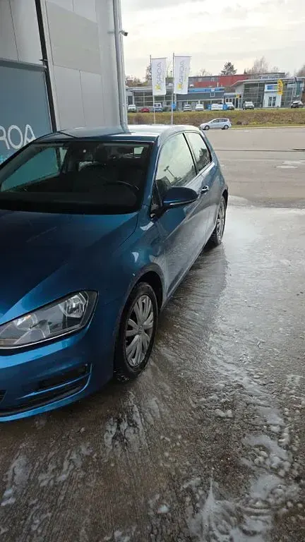 Gebraucht VW Golf VII 86 PS (63 kW) 2014 Blau Limousine