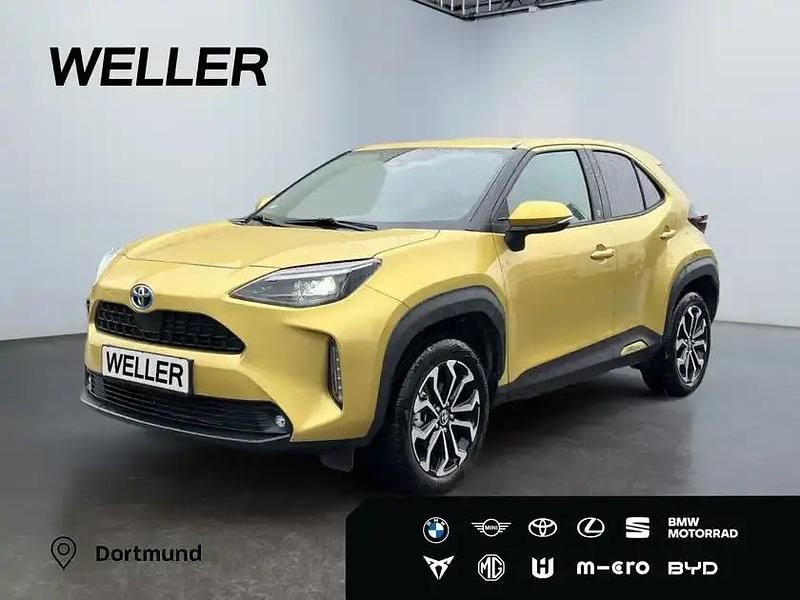 Gebraucht Toyota Yaris Cross Team 116 PS (85 kW) 2022 Gold SUV
