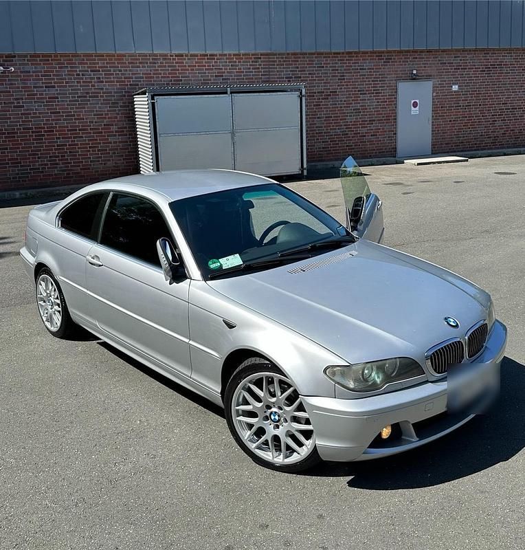 Silber Gebraucht 2003 BMW 320 Coupé | 5.199 € (Fairer Preis) - Bild 1/4