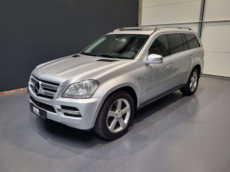 Iridiumsilber metalliclack Gebraucht 2011 Mercedes GL350 SUV | 20.950 € (Teuer) - Bild 1/4