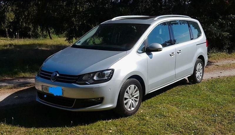 Grau Gebraucht 2013 VW Sharan Trendline Van / Kleinbus | 9.400 € (Etwas zu teuer) - Bild 1/4