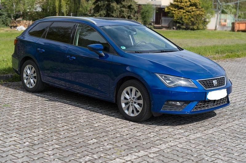 Second-hand Seat Leon ST Style 116 CP (85 kW) 2019 Albastru Break