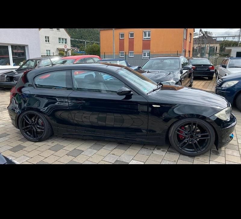 Gebraucht BMW 120 Coupé 170 PS (125 kW) 2009 Schwarz Coupé