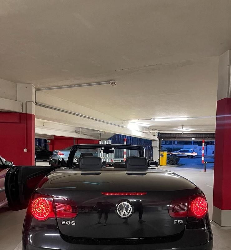 Schwarz Gebraucht 2007 VW Eos Cabrio | 2.200 € (Guter Preis) - Bild 1/4