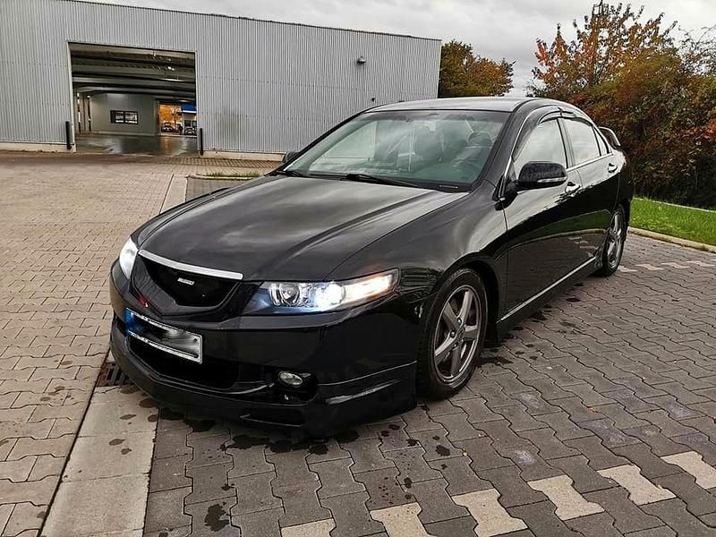 Schwarz Gebraucht 2005 Honda Accord Limousine | 6.499 € - Bild 1/4