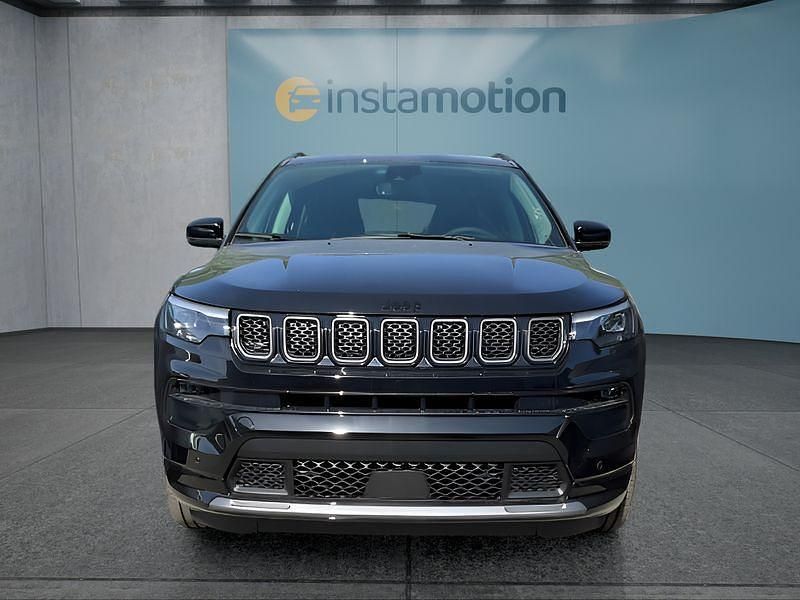 Neu Jeep Compass Summit 131 PS (96 kW) 2025 Schwarz SUV