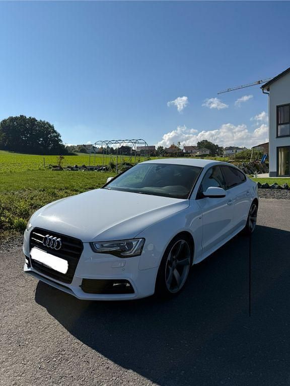 Weiß Gebraucht 2013 Audi A5 Sportback S-Line Limousine | 11.500 € (Guter Preis) - Bild 1/4