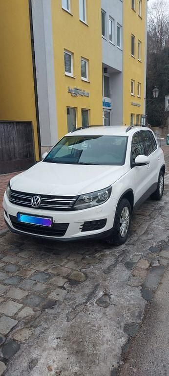 Weiß Gebraucht 2012 VW Tiguan Trendline SUV | 10.500 € (Fairer Preis) - Bild 1/4