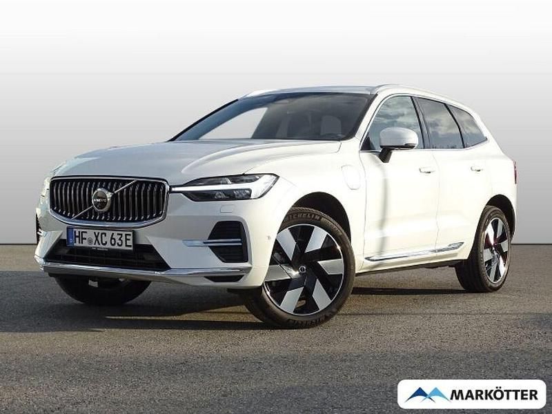 Gebraucht Volvo XC60 Plus 398 PS (292 kW) 2024 Crystal white / metallic SUV