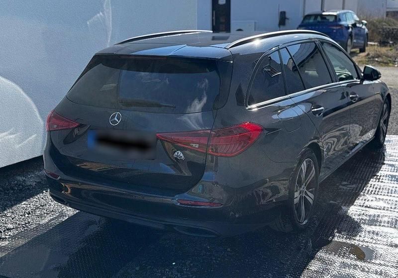Gebraucht Mercedes C300e 313 PS (230 kW) 2022 Grau Kombi