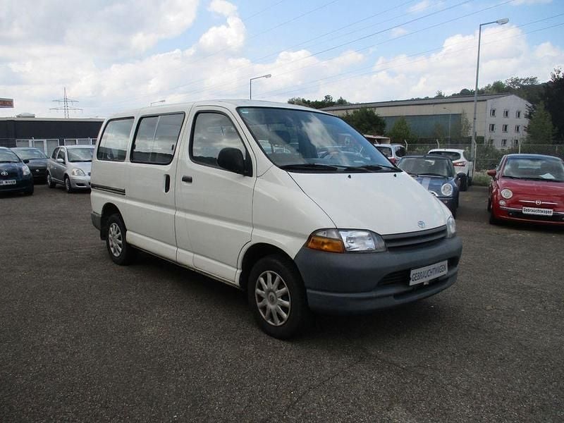 Gebraucht Toyota HiAce 116 PS (85 kW) 1997 Weiß Van