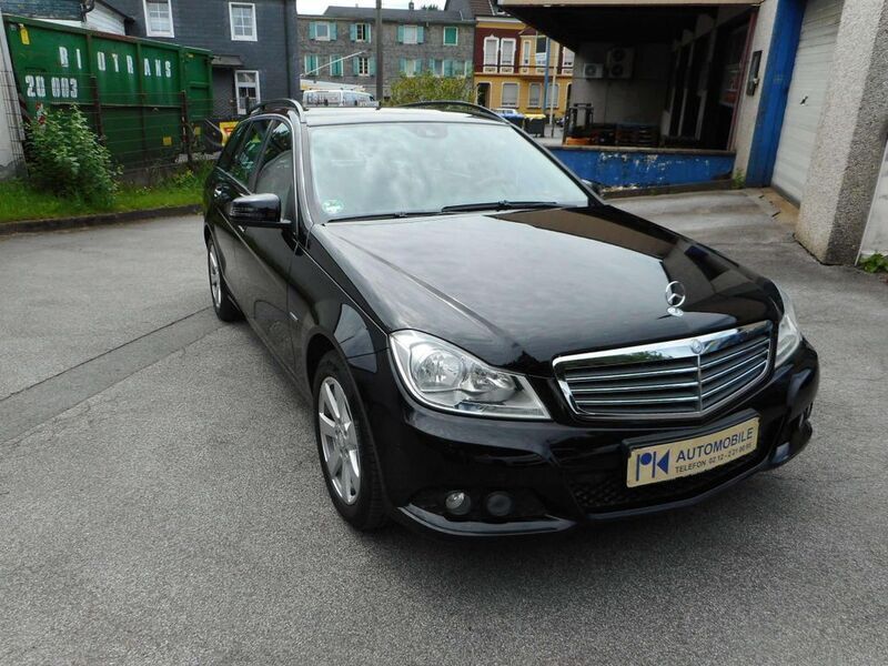 Gebraucht Mercedes C180 Classic 120 PS (88 kW) 2011 Schwarz Kombi
