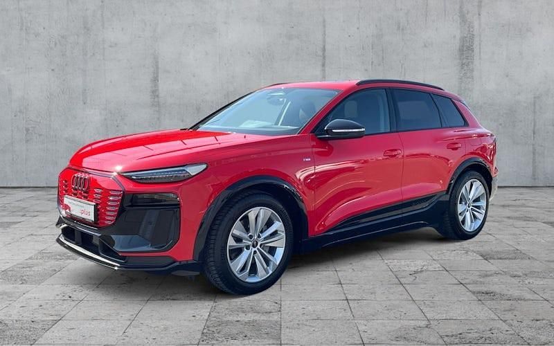 Gebraucht Audi Q6 e-tron Ambiente 285 kW (388 PS) 2025 Rot SUV