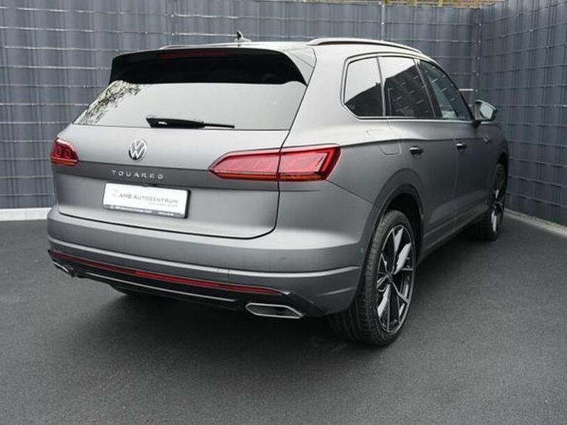 Gebraucht VW Touareg R-line 286 PS (210 kW) 2023 Blau SUV