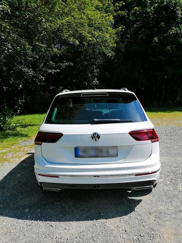 Weiß Gebraucht 2017 VW Tiguan R-line SUV | 28.000 € (Superpreis) - Bild 1/4