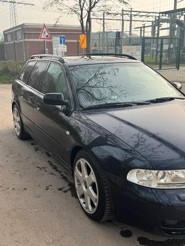 Gebraucht Audi S4 265 PS (194 kW) 2000 Blau Kombi