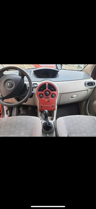 Rot Gebraucht 2006 Renault Modus Van / Kleinbus | 800 € - Bild 1/4