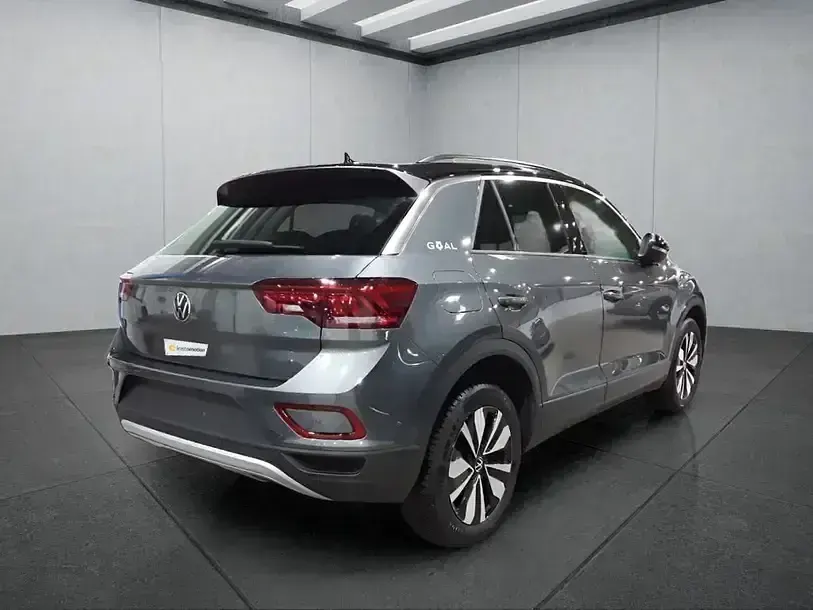 Usata VW T-Roc 150 CV (110 kW) 2025 Grigio SUV