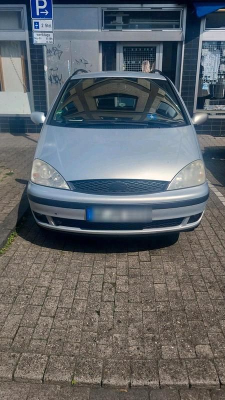 Silber Gebraucht 2003 Ford Galaxy Van / Kleinbus | 1.600 € - Bild 1/4