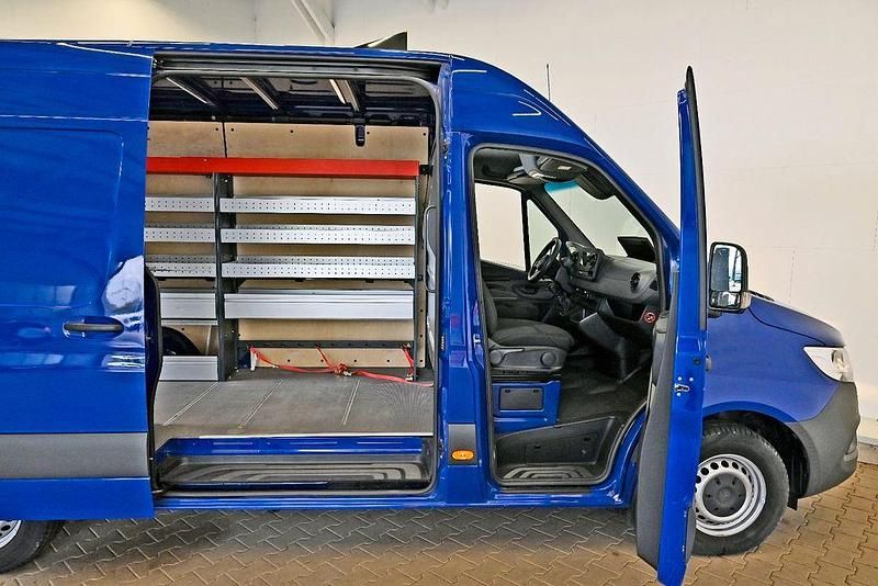 Second-hand Mercedes Sprinter 163 CP (119 kW) 2020 Albastru Van