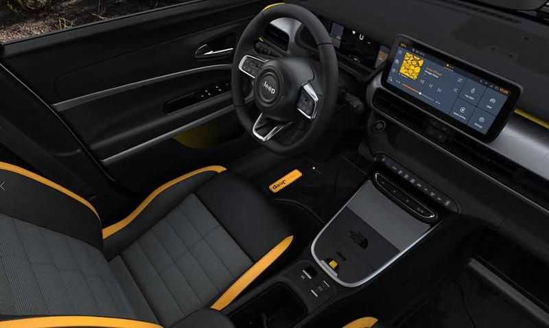 Neu Jeep Avenger North 145 PS (106 kW) 2025 Snow white SUV