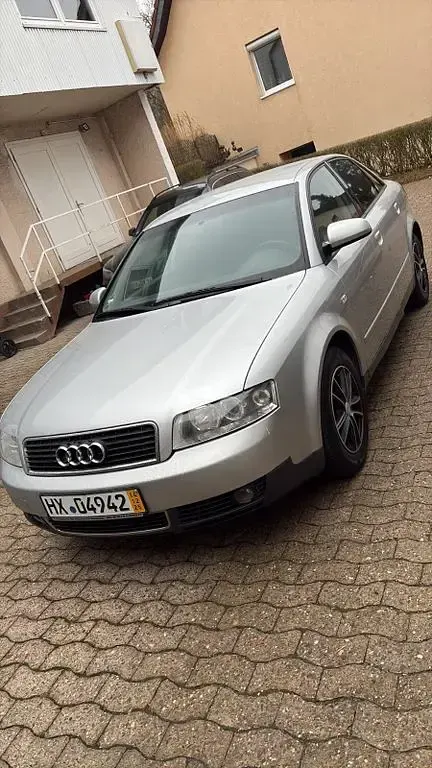 Brugt Audi A4 131 HK (96 kW) 2001 Sølv Sedan