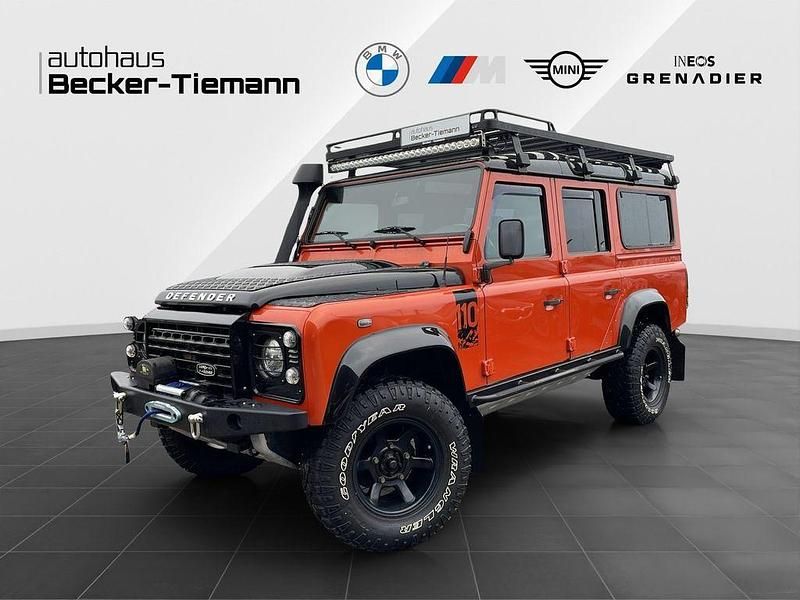 Orange Gebraucht 2016 Land Rover Defender Adventure SUV | 68.980 € (Fairer Preis) - Bild 1/4