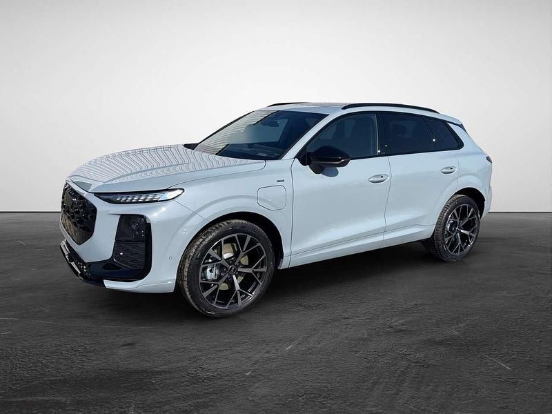 Neu Audi Q3 S-Line 272 PS (200 kW) 2026 Grau (pfeilgrau perleffekt) SUV